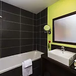 Comfort Bordeaux Arena Aparthotel Bègles