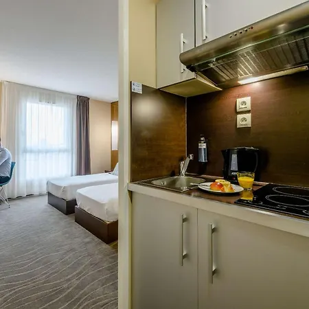 Comfort Bordeaux Arena شقة فندقية