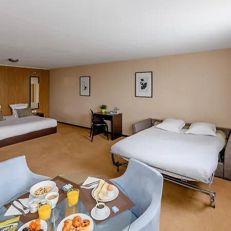 Lägenhetshotell Comfort Bordeaux Arena 3*