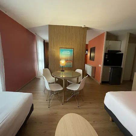 Comfort Bordeaux Arena Aparthotel Bègles
