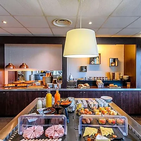 Aparthotel Comfort Bordeaux Arena 3*