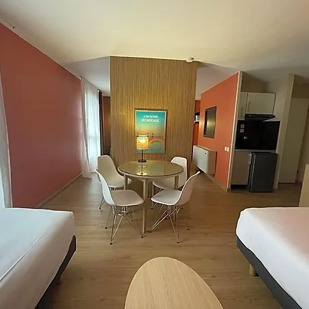 Апарт-отель Comfort Bordeaux Arena