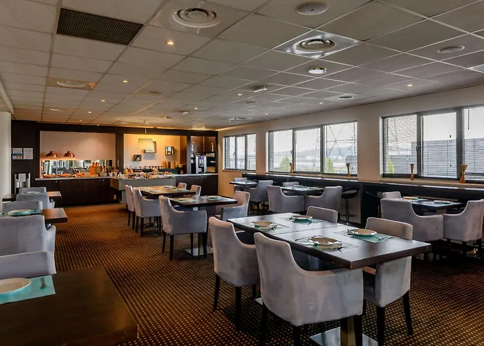 Aparthotel Comfort Bordeaux Arena 3*